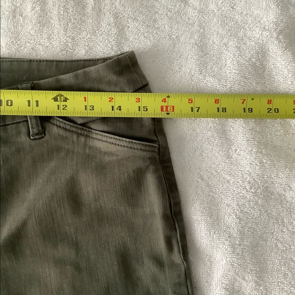 Chico’s green ankle jeans. Sz 0.5 - Picture 5 of 6